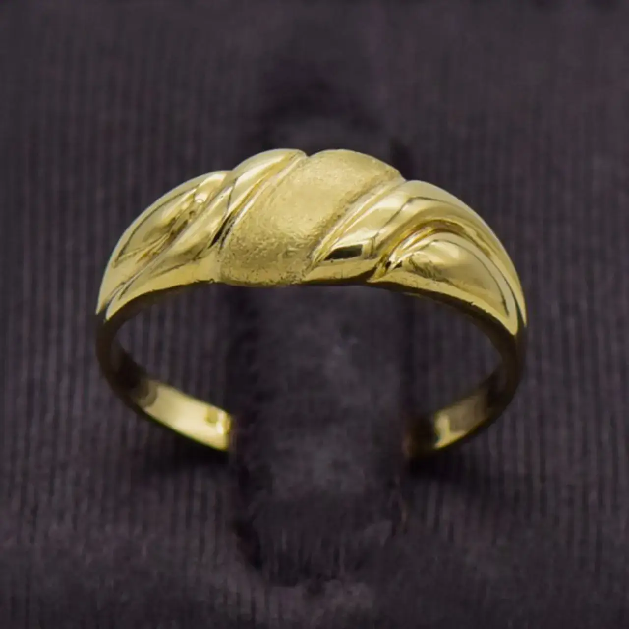 9ct Yellow Gold Dress Ring  - Thumbnail 5