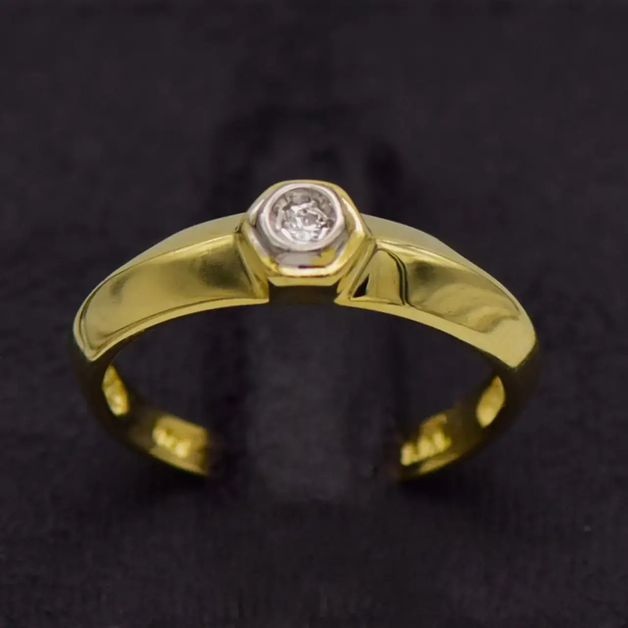 9Ct Yellow Gold Dress Ring - Thumbnail 1