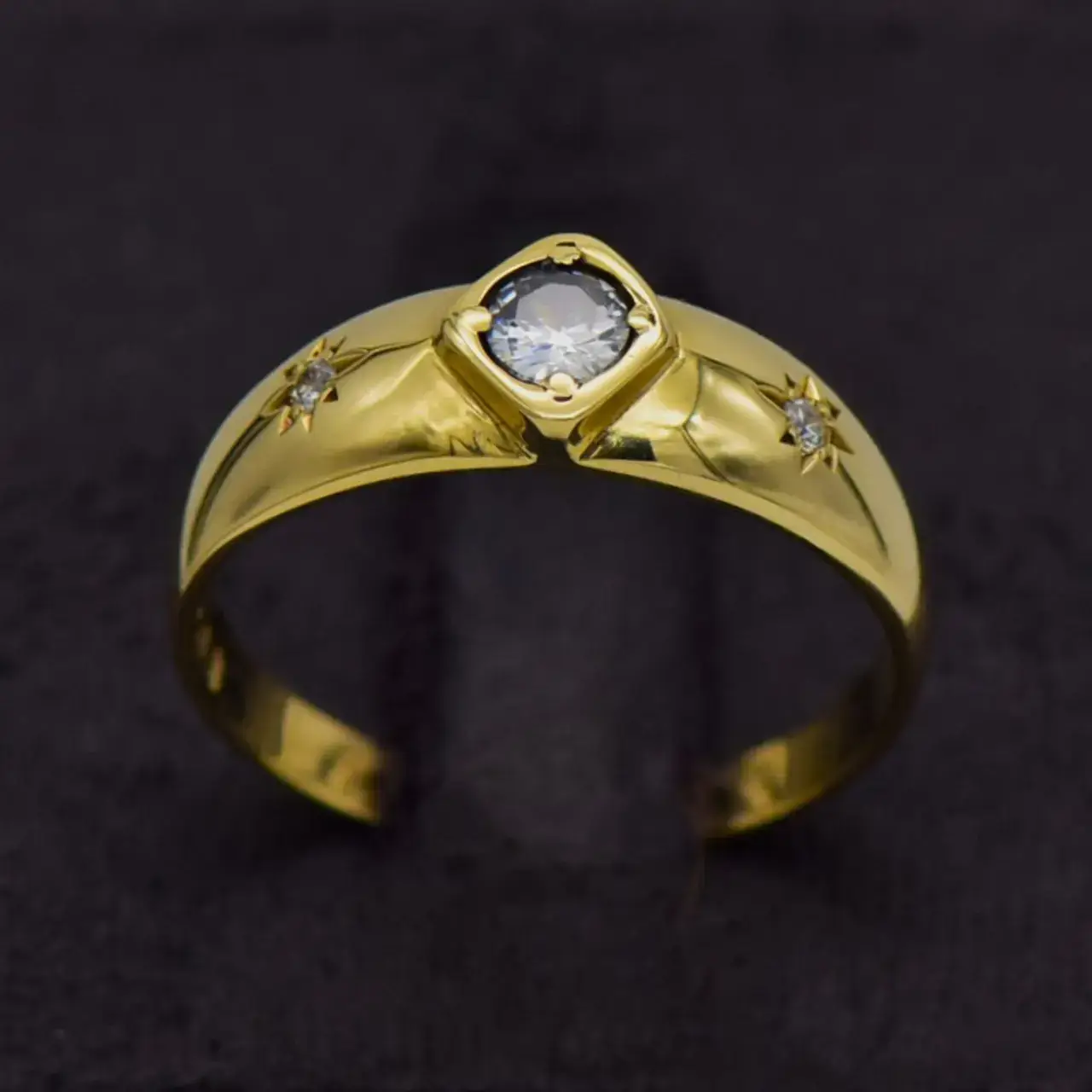 9ct Yellow Gold Dress Ring - Thumbnail 1