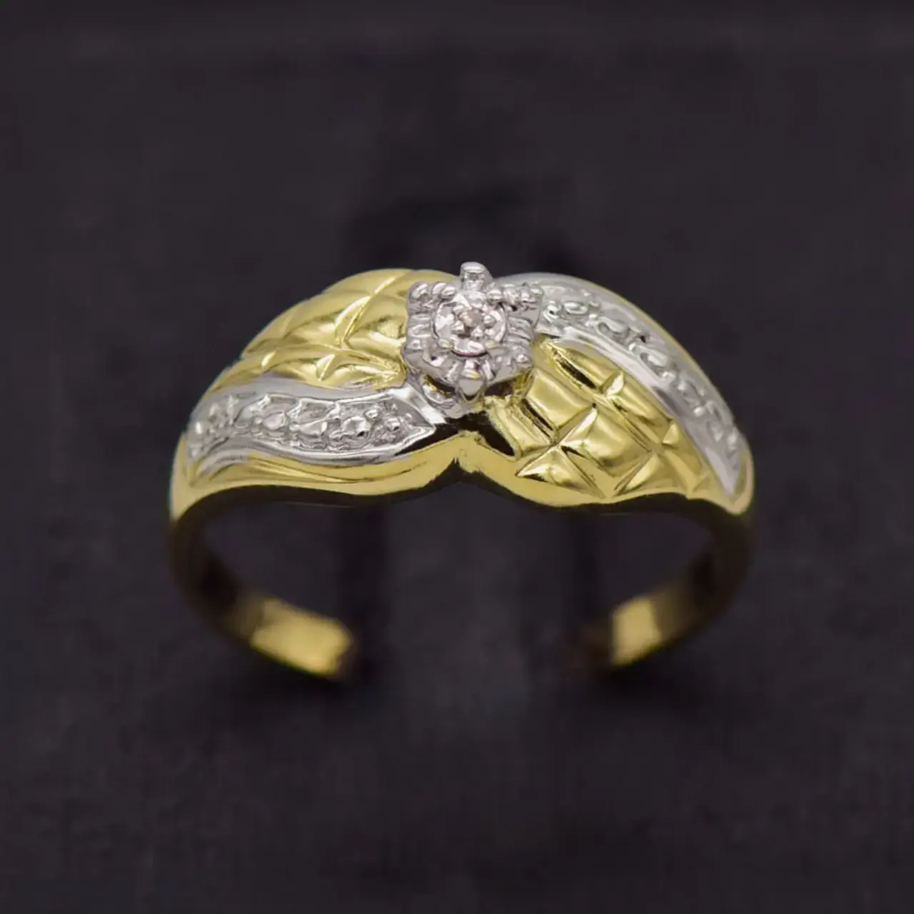 9Ct Yellow Gold Engagement Ring - Thumbnail 1