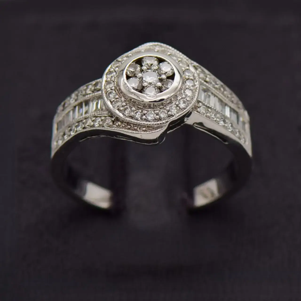 18Ct White Gold Dress Ring - Thumbnail 1