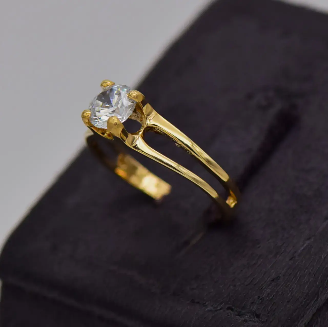 10ct Yellow Gold Dress Ring  - Thumbnail 4