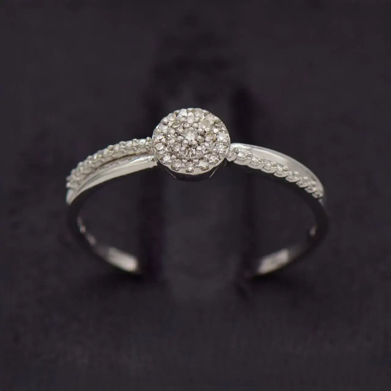 18ct White Gold Engagement Ring  - Thumbnail 1