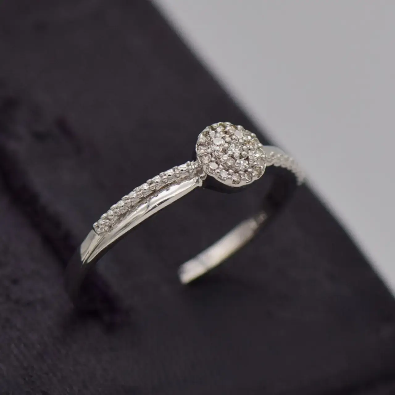 18ct White Gold Engagement Ring  - Thumbnail 2