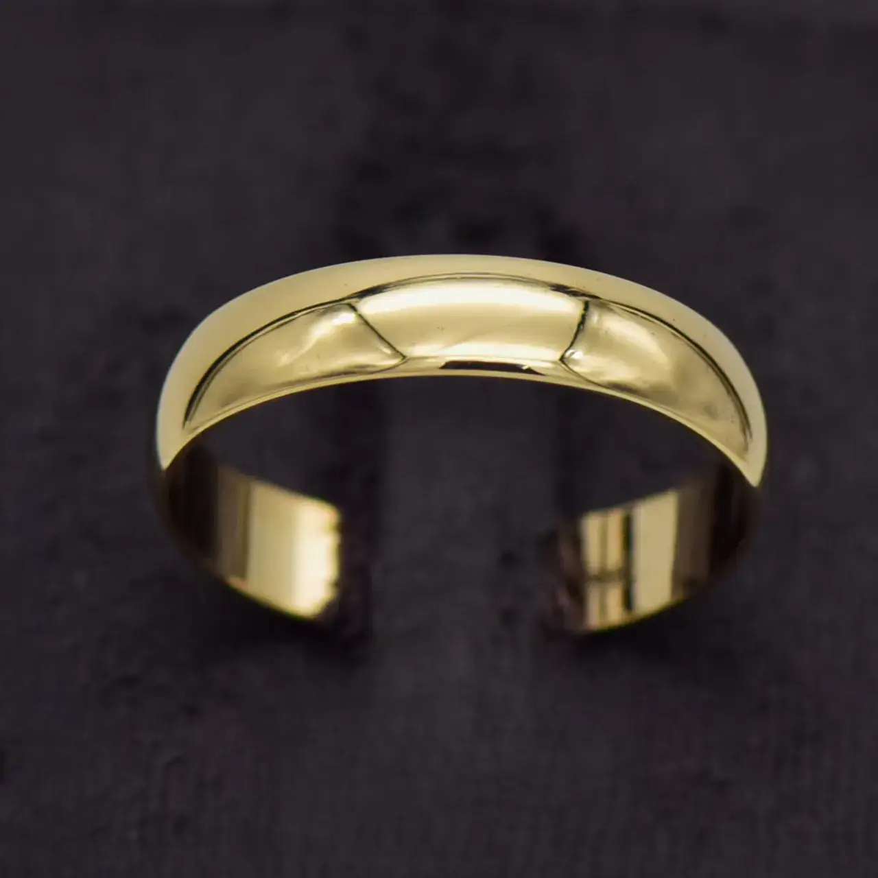 9ct Yellow Gold Wedding Band [Plain] - Thumbnail 1