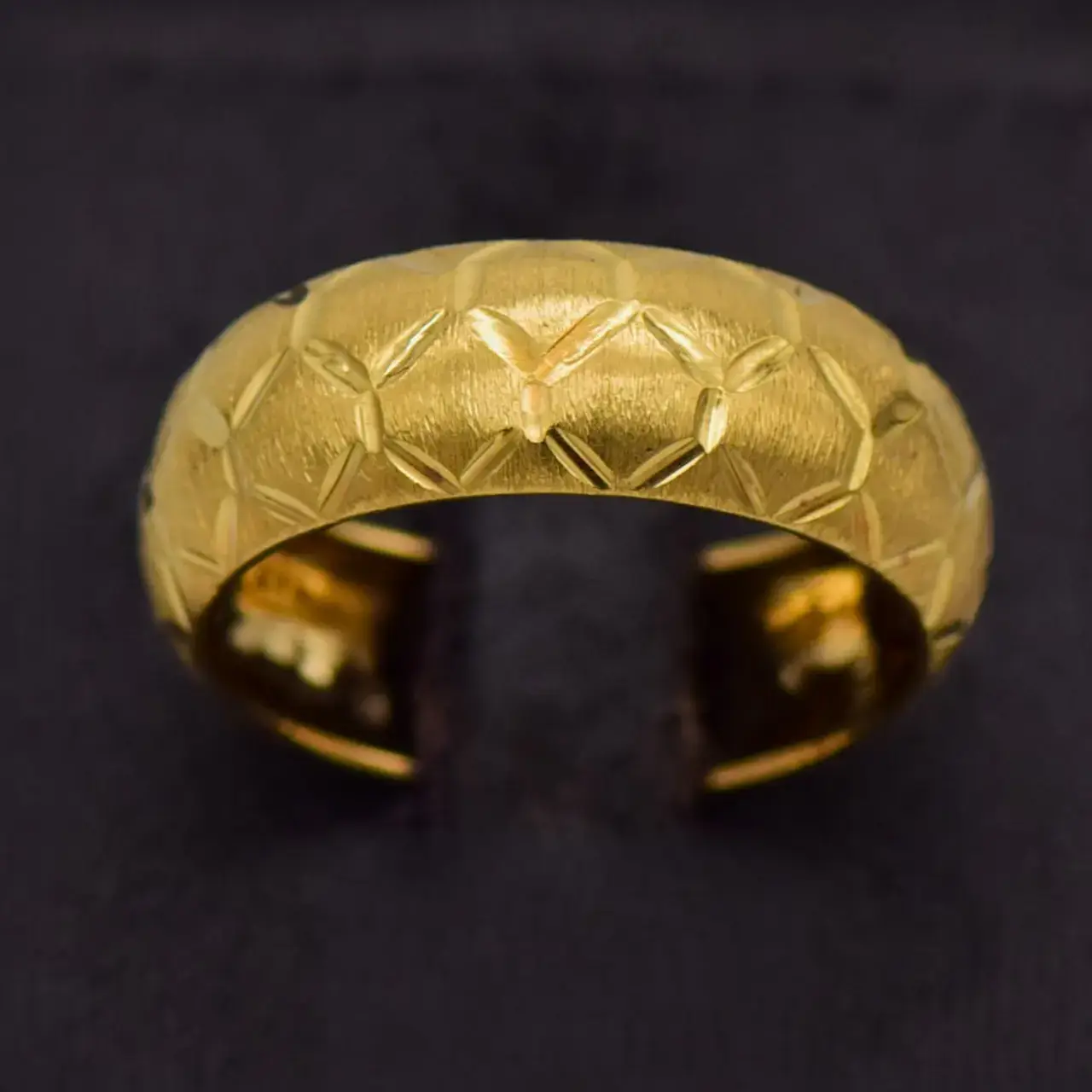 18ct Yellow Gold Dress Ring   - Thumbnail 3