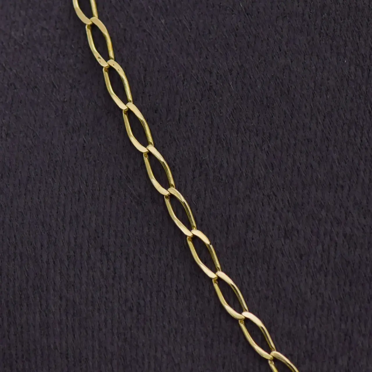 9ct Yellow Gold Chain [Figaro-Link] - Thumbnail 2