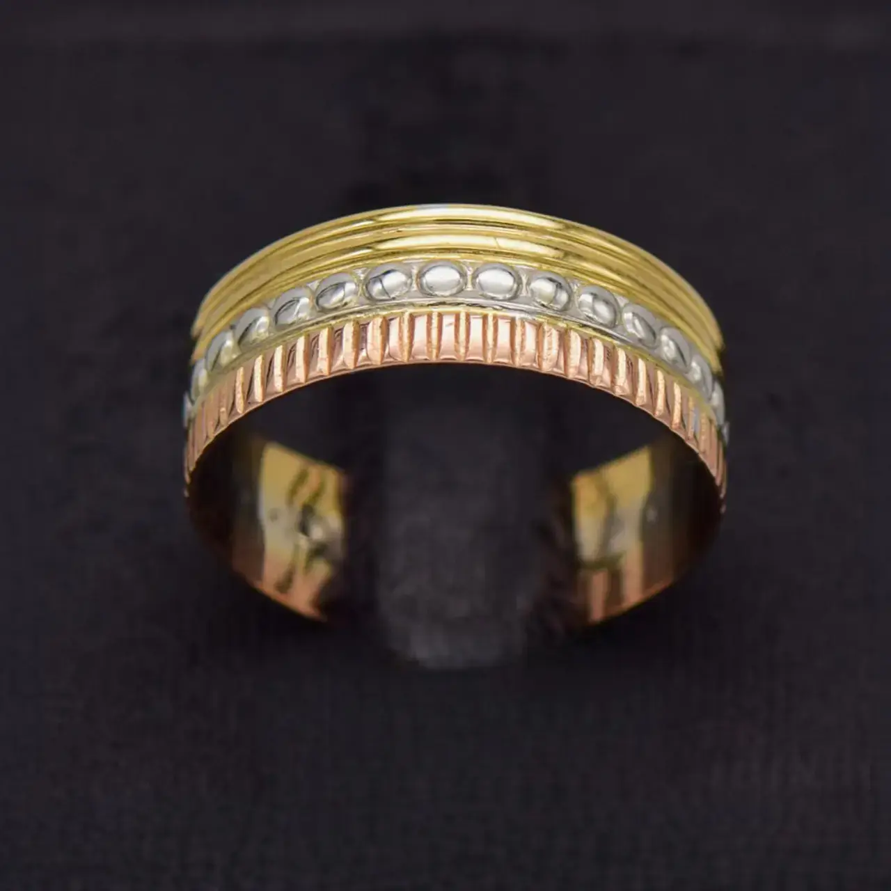 18ct Tri Colour Gold Wedding Band [Patterned] - Thumbnail 1
