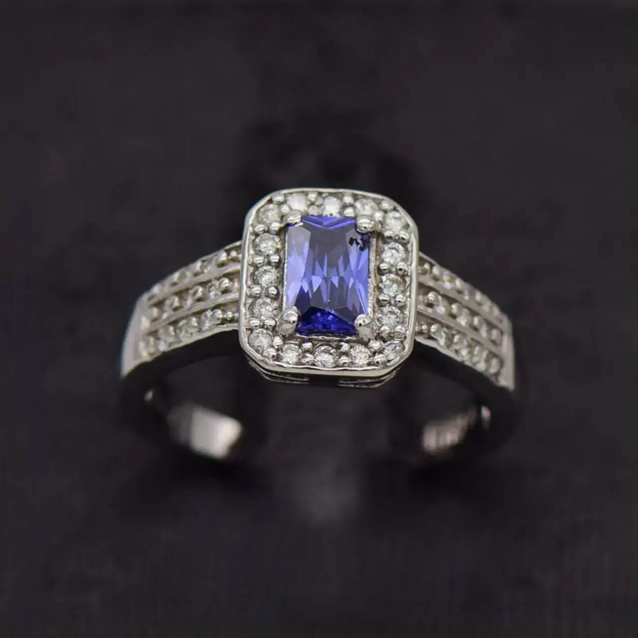 18ct White Gold Dress Ring  - Thumbnail 1