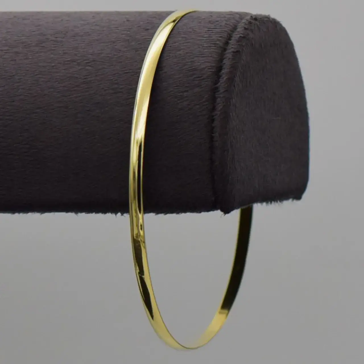 9ct Yellow Gold Bangle [Plain] - Thumbnail 1
