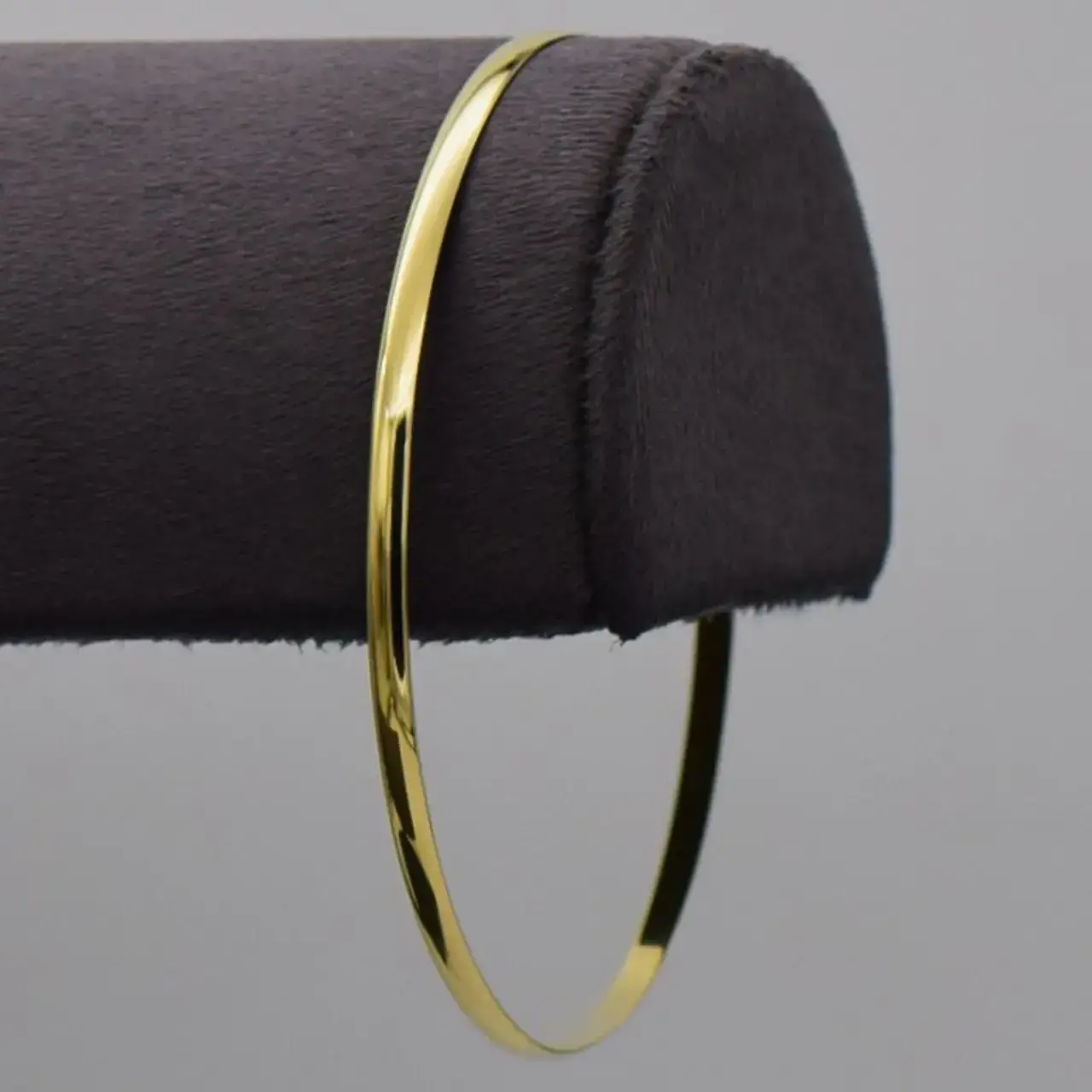 9ct Yellow Gold Bangle [Plain] - Thumbnail 1