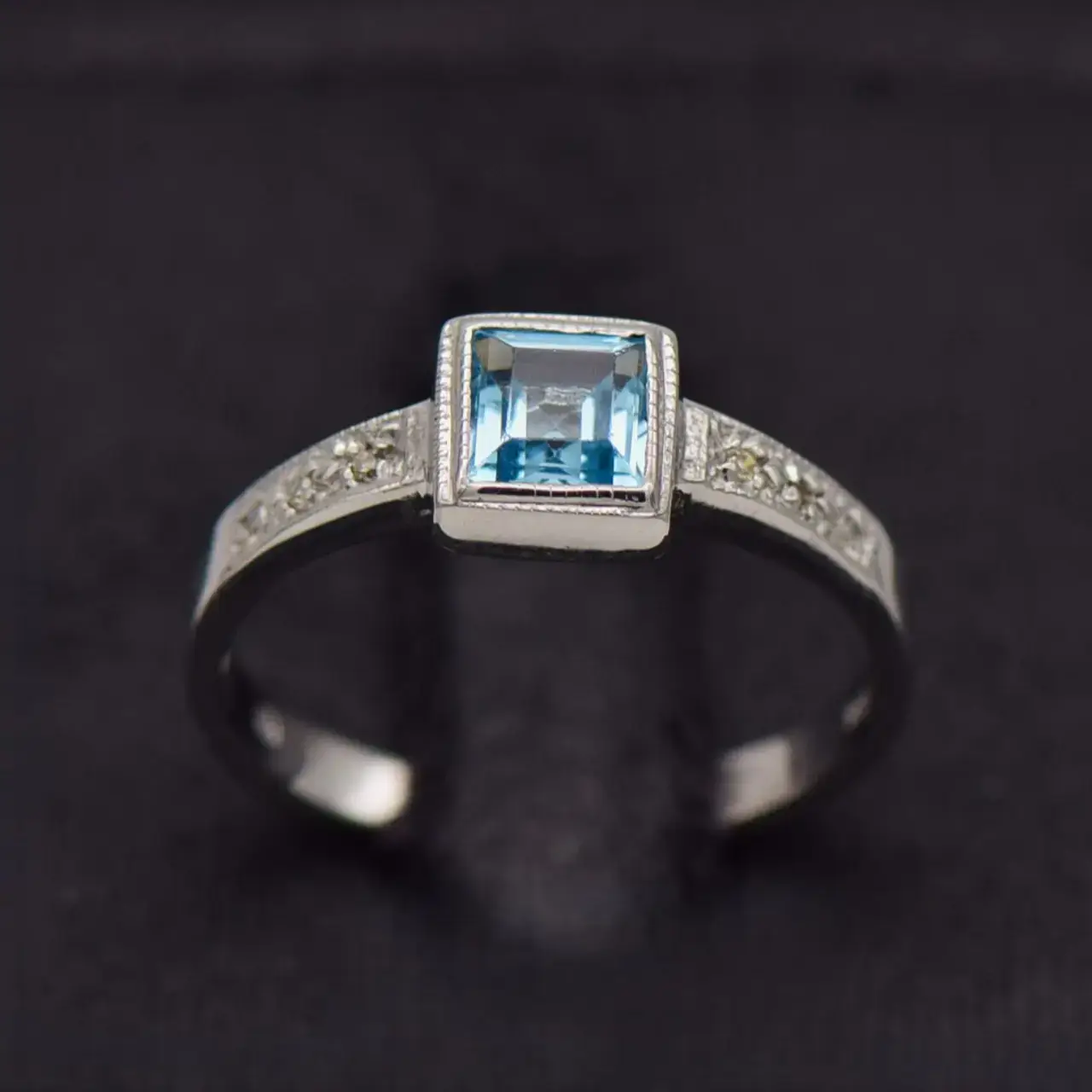 9ct White Gold Dress Ring  - Thumbnail 1
