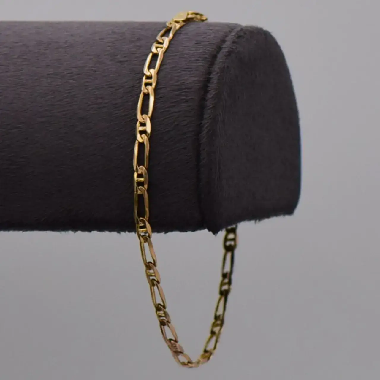 9ct Yellow Gold Bracelet - Thumbnail 1