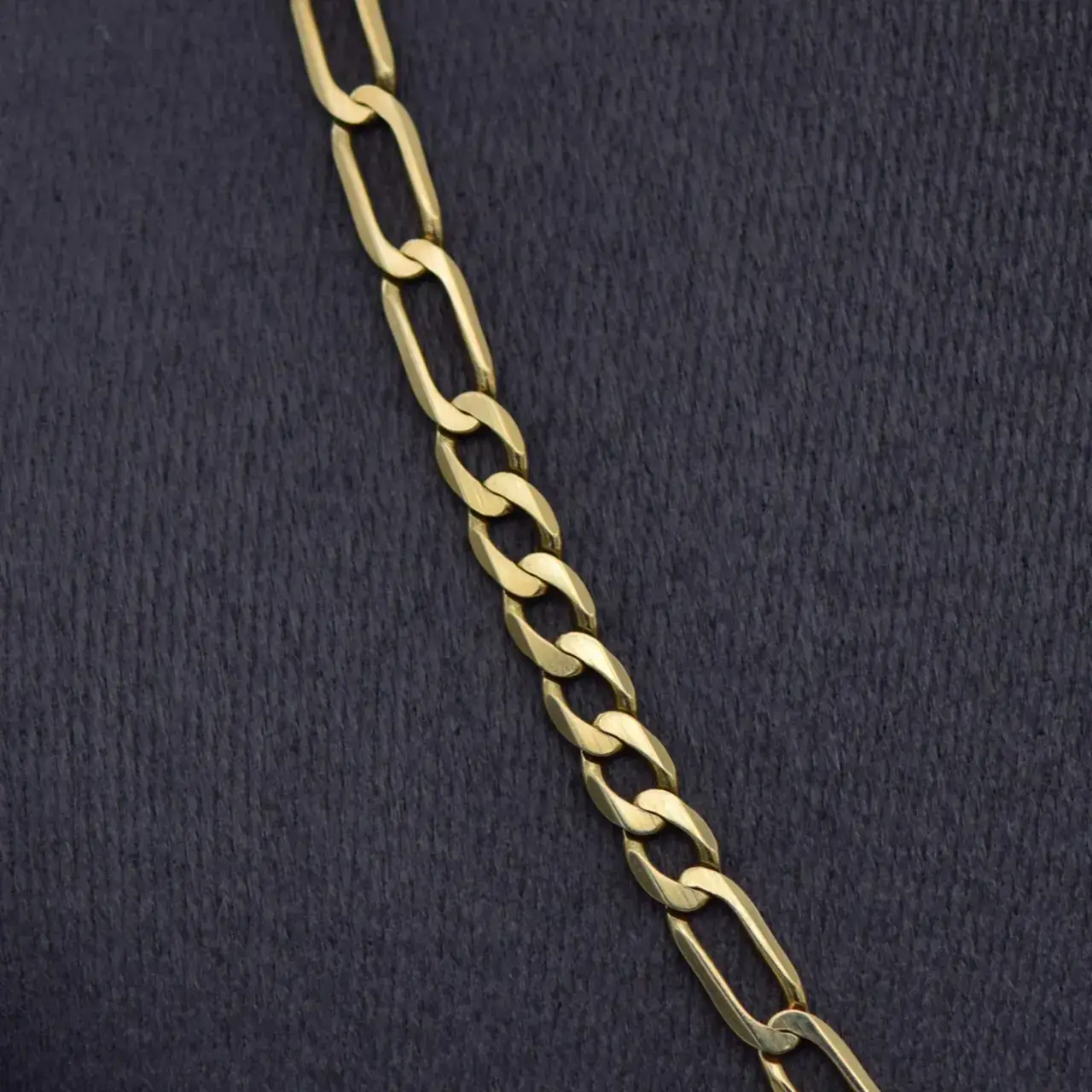 9ct Yellow Gold Chain [Figaro - Link] - Thumbnail 2