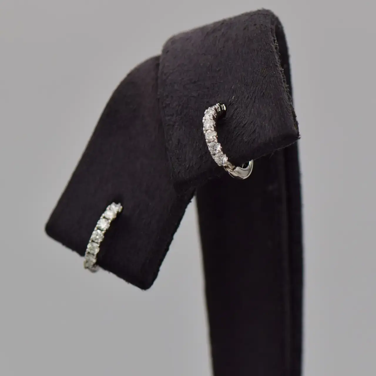 18ct White Gold Hoop Earrings - Thumbnail 1
