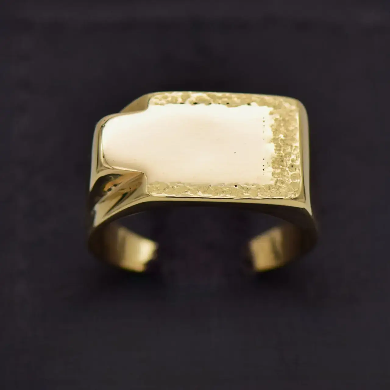 9ct Yellow Gold Men's Ring   - Thumbnail 1