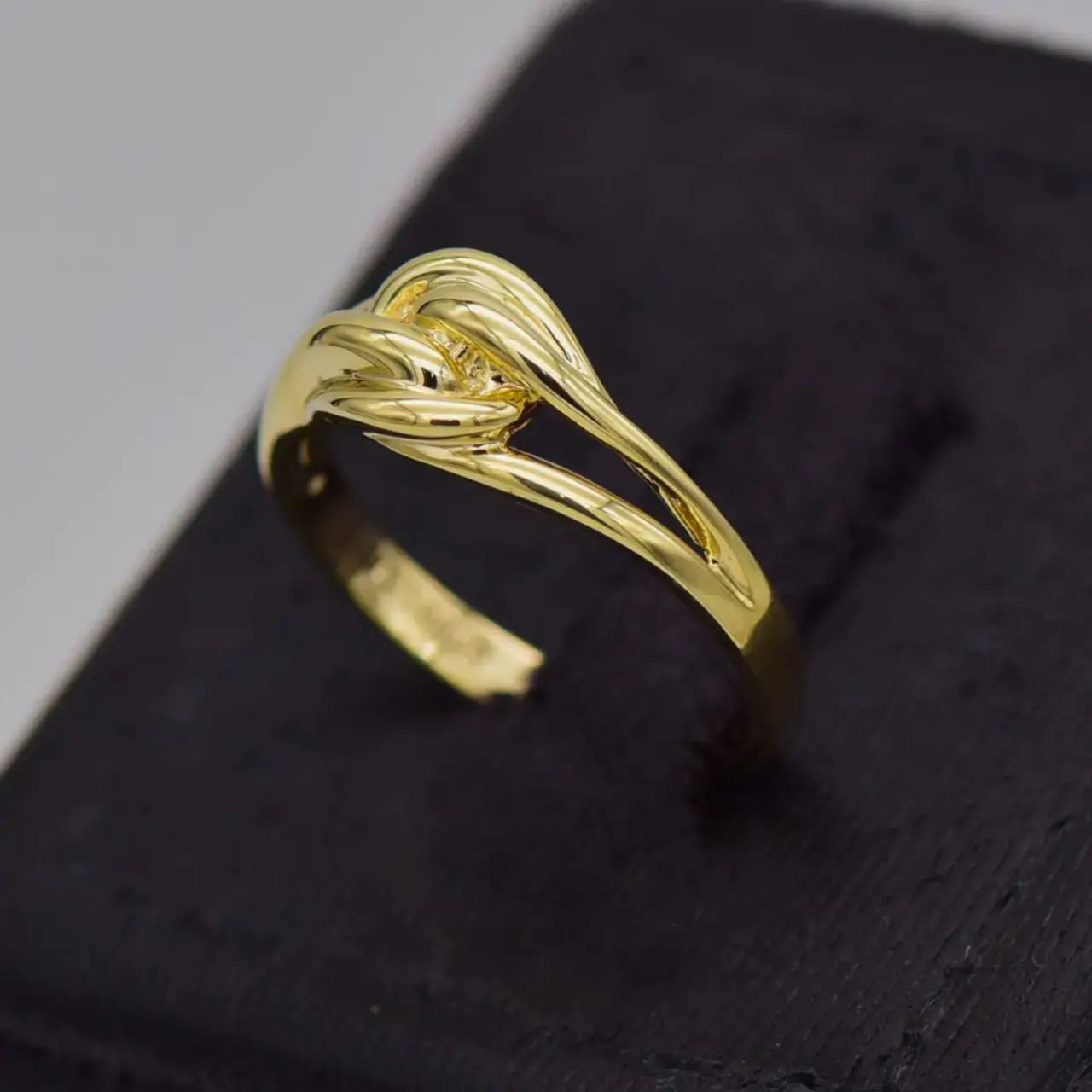9ct Yellow Gold Dress Ring   - Thumbnail 3