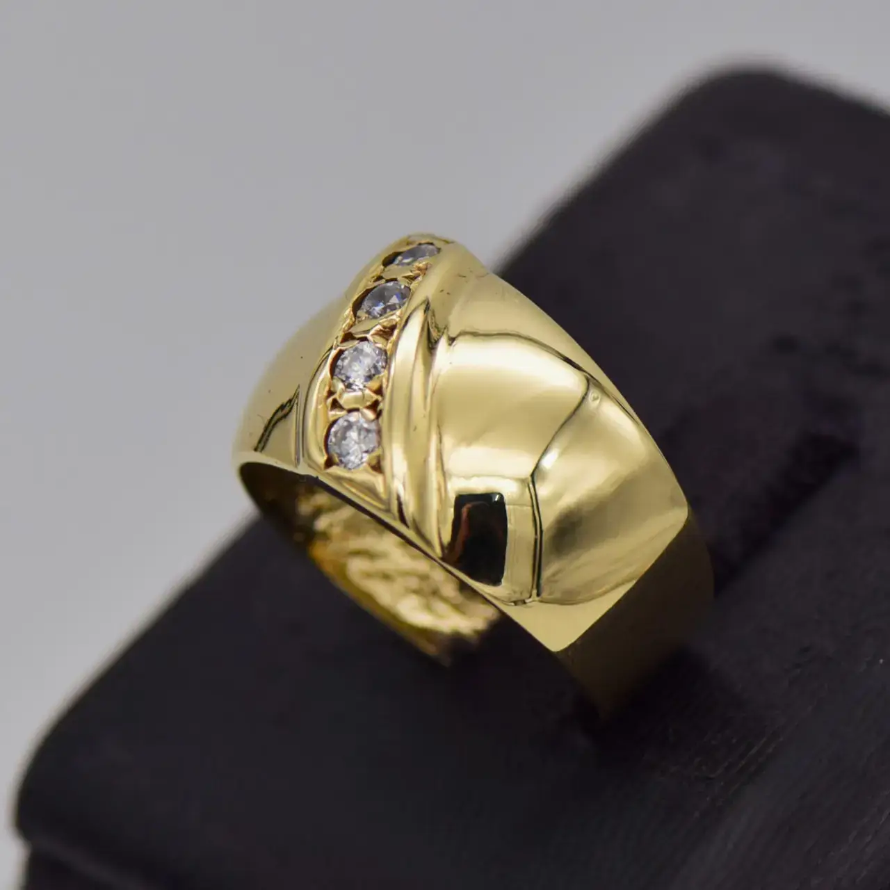 9ct Yellow Gold Dress Ring   - Thumbnail 7