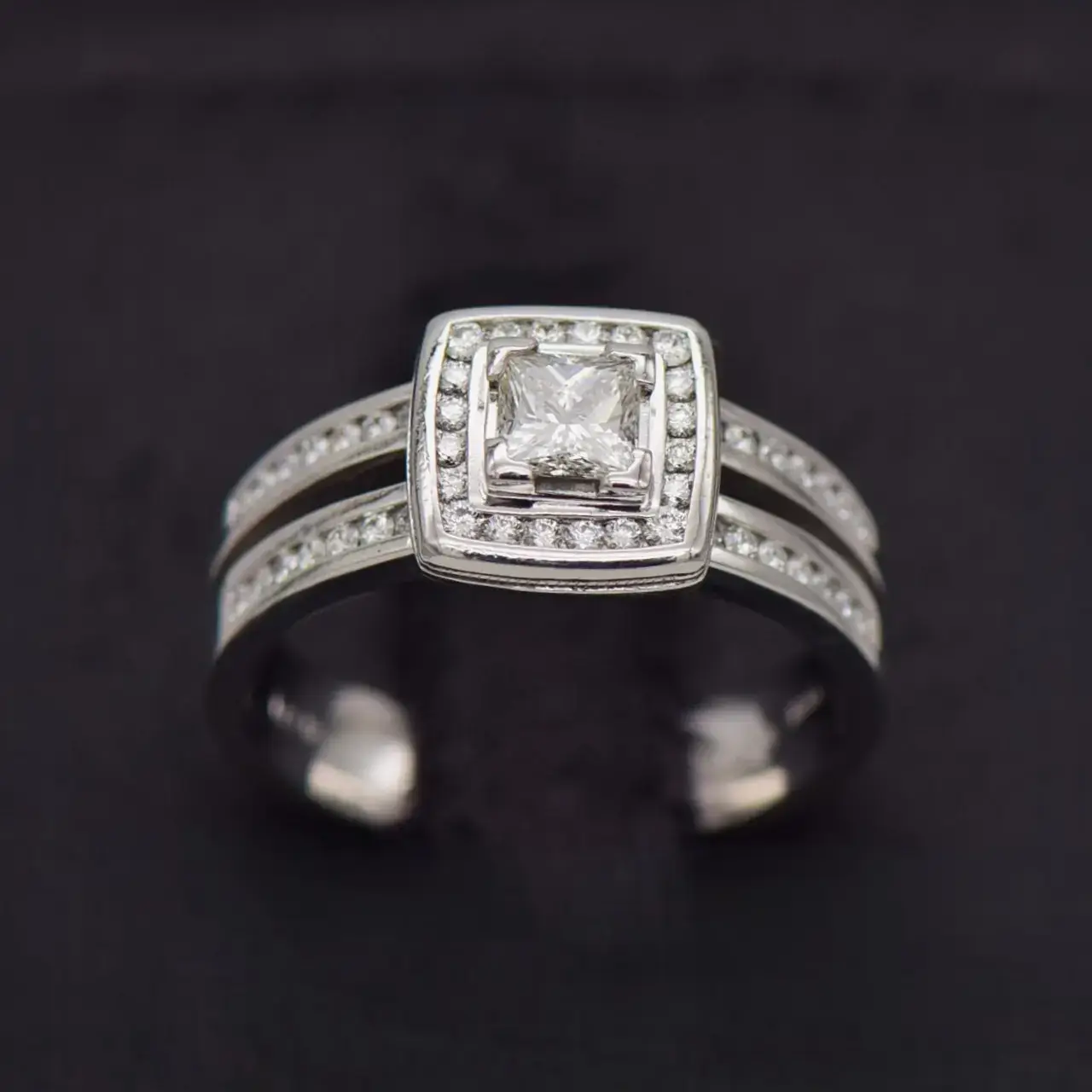 18ct White Gold Wedding Ring  - Thumbnail 1