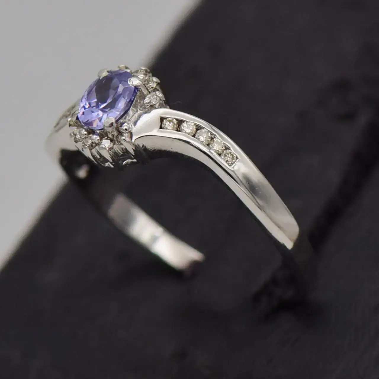 9ct White Gold Dress Ring  - Thumbnail 2