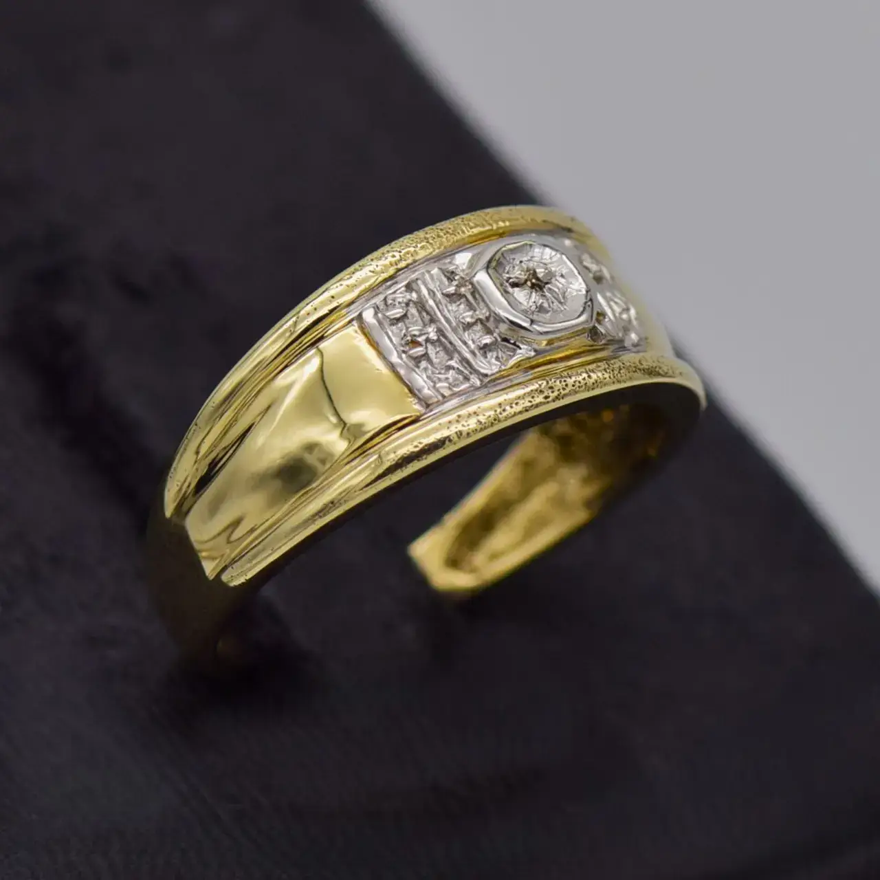 9ct Yellow Gold Dress Ring  - Thumbnail 3