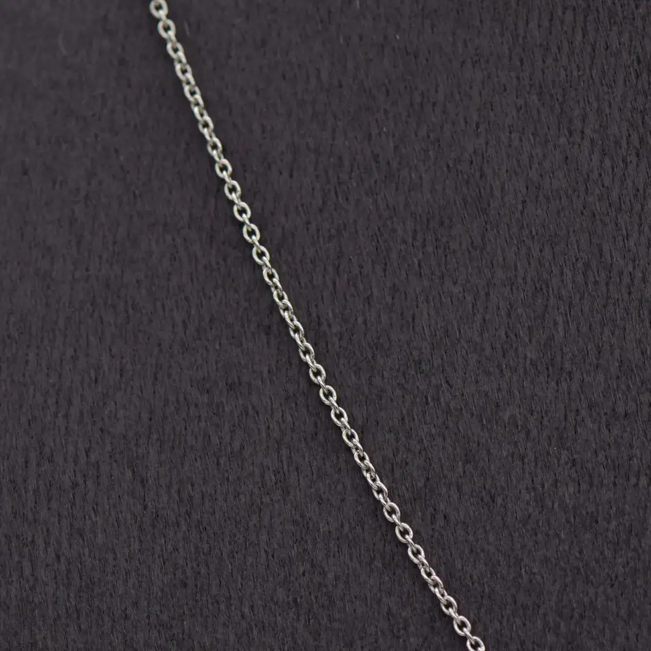9ct White Gold Chain [Curb - Link] - Thumbnail 2