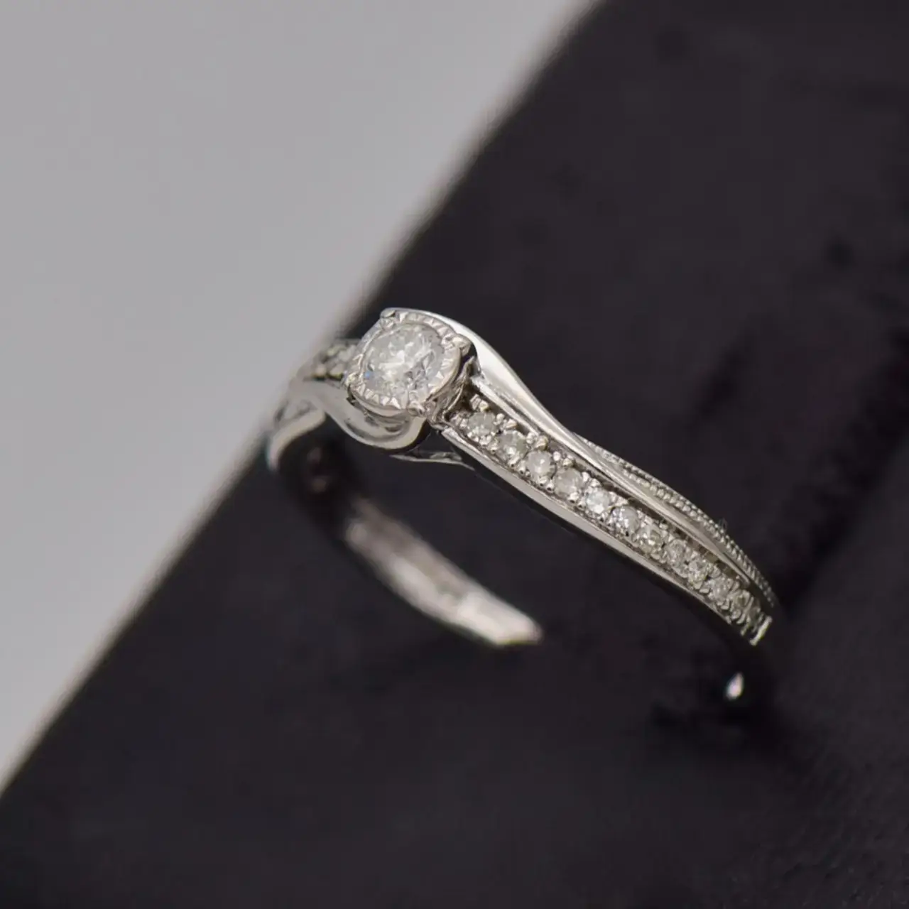 9ct White Gold Engagement Ring  - Thumbnail 3