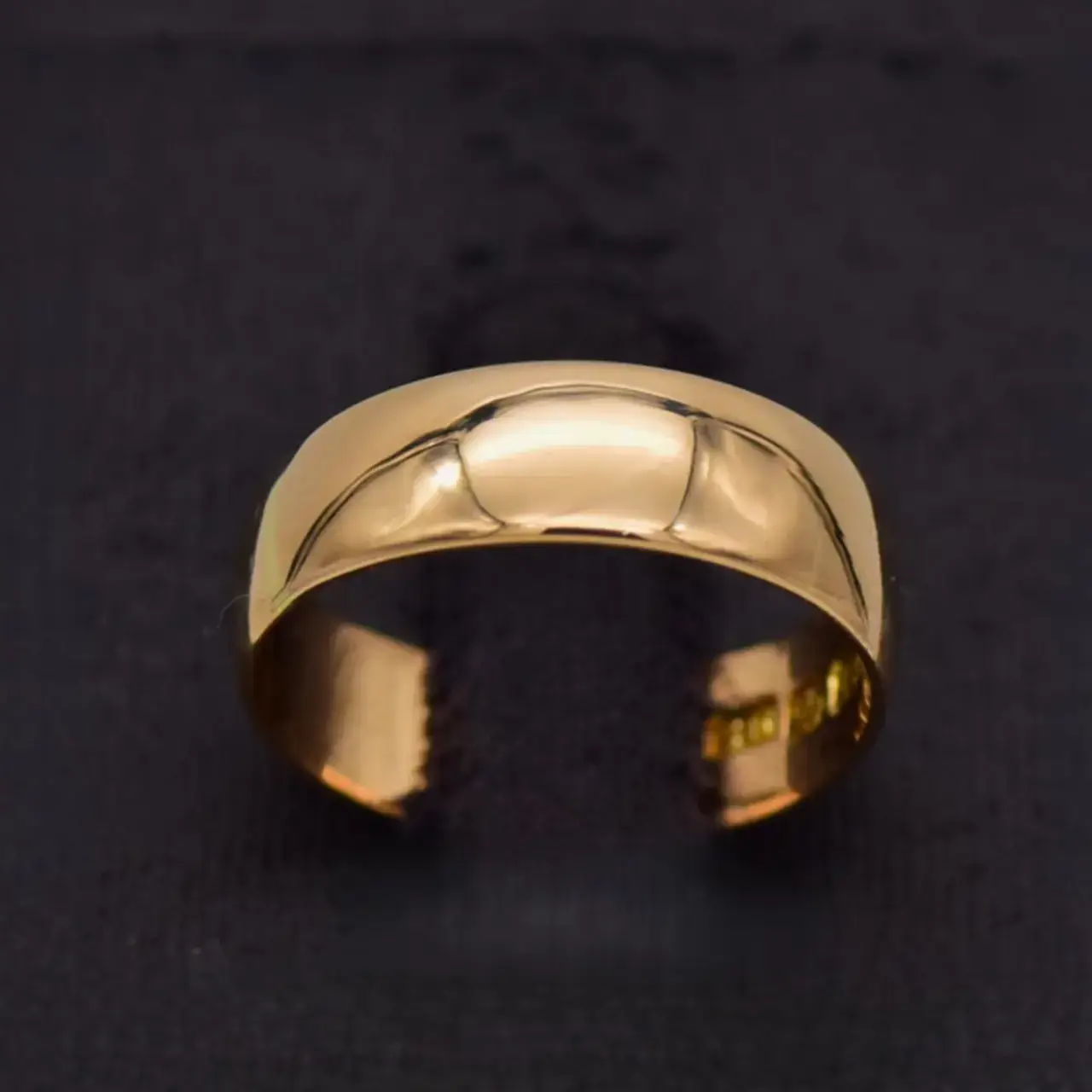 18ct Yellow Gold Wedding Band [Plain] - Thumbnail 1