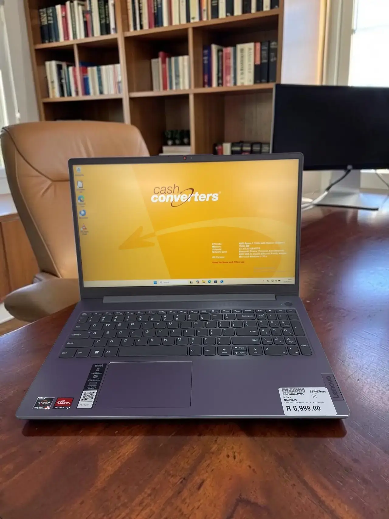 Lenovo Ideapad Slim 3 15Amn8 - Thumbnail 1