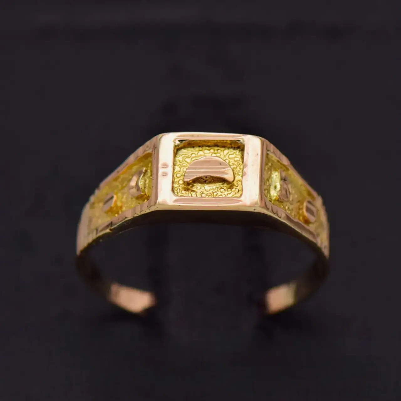 20ct Yellow Gold Dress Ring  - Thumbnail 1