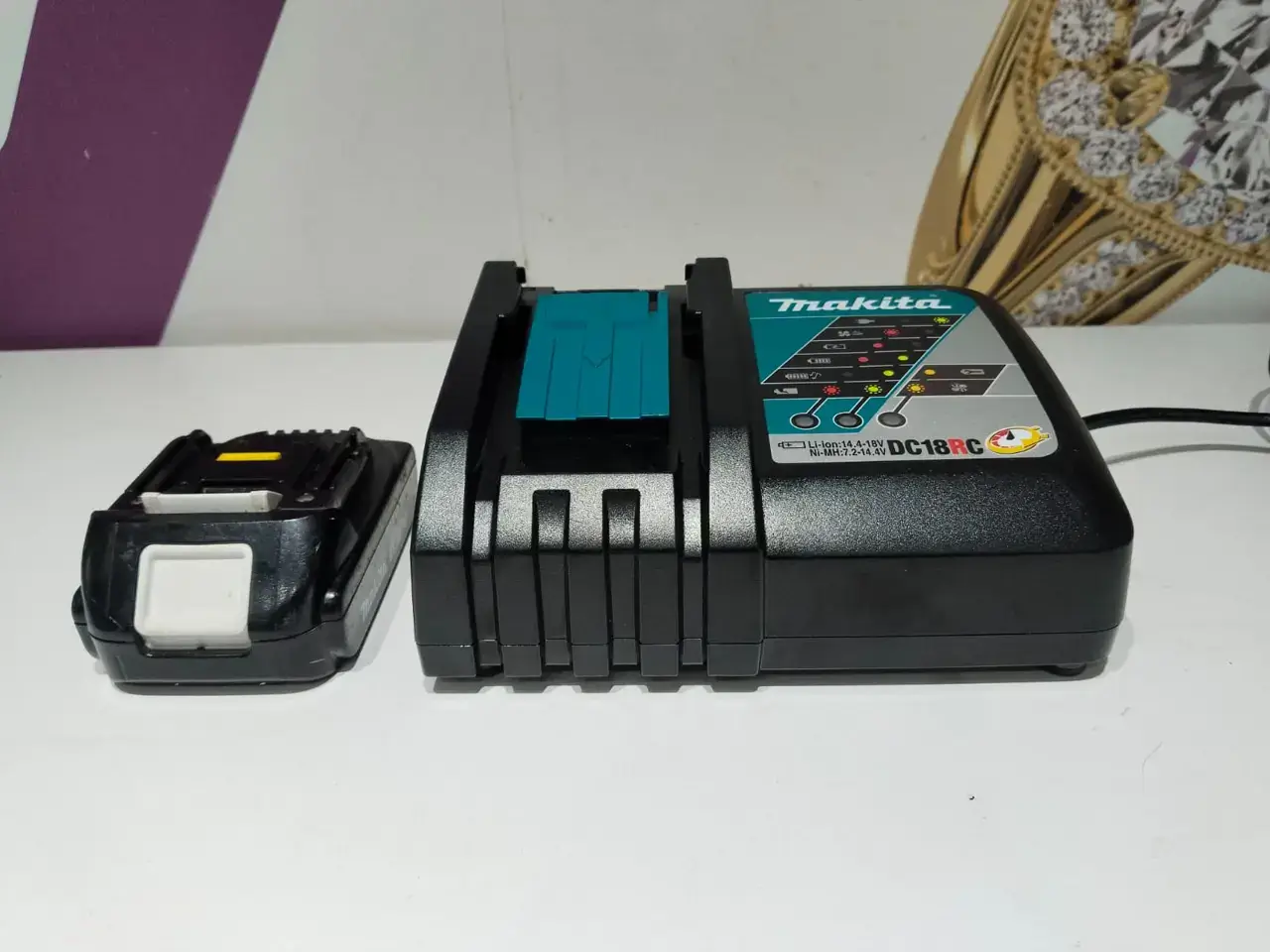Makita Dc18rc Charrger And 1.5Ah Battery - Thumbnail 3