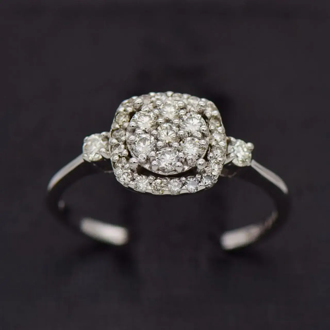 18ct White Gold Engagement Ring  - Thumbnail 1