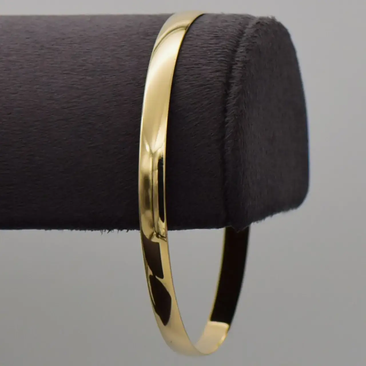 8ct Yellow Gold Bangle [Plain] - Thumbnail 1