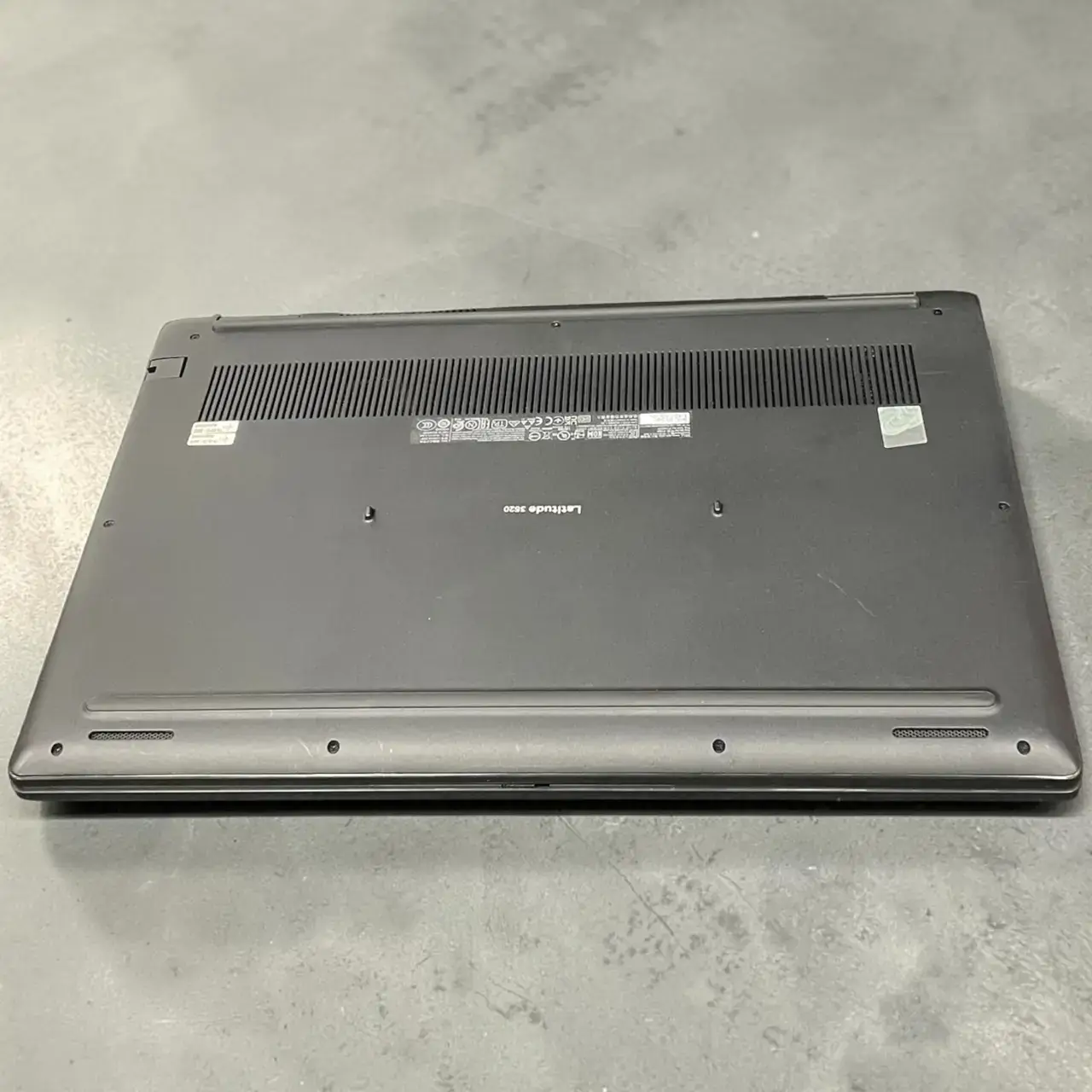 Dell Latitude 3520 I5-1135G7 Laptop - Thumbnail 1