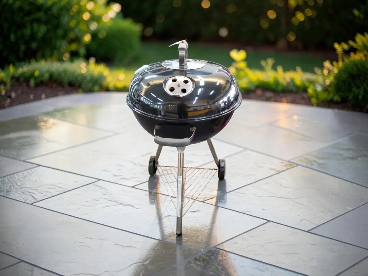 Cadac 57Cm Kettle Braai | Charcoal Bbq Grill | Outdoor Cooking Braai - Thumbnail 1