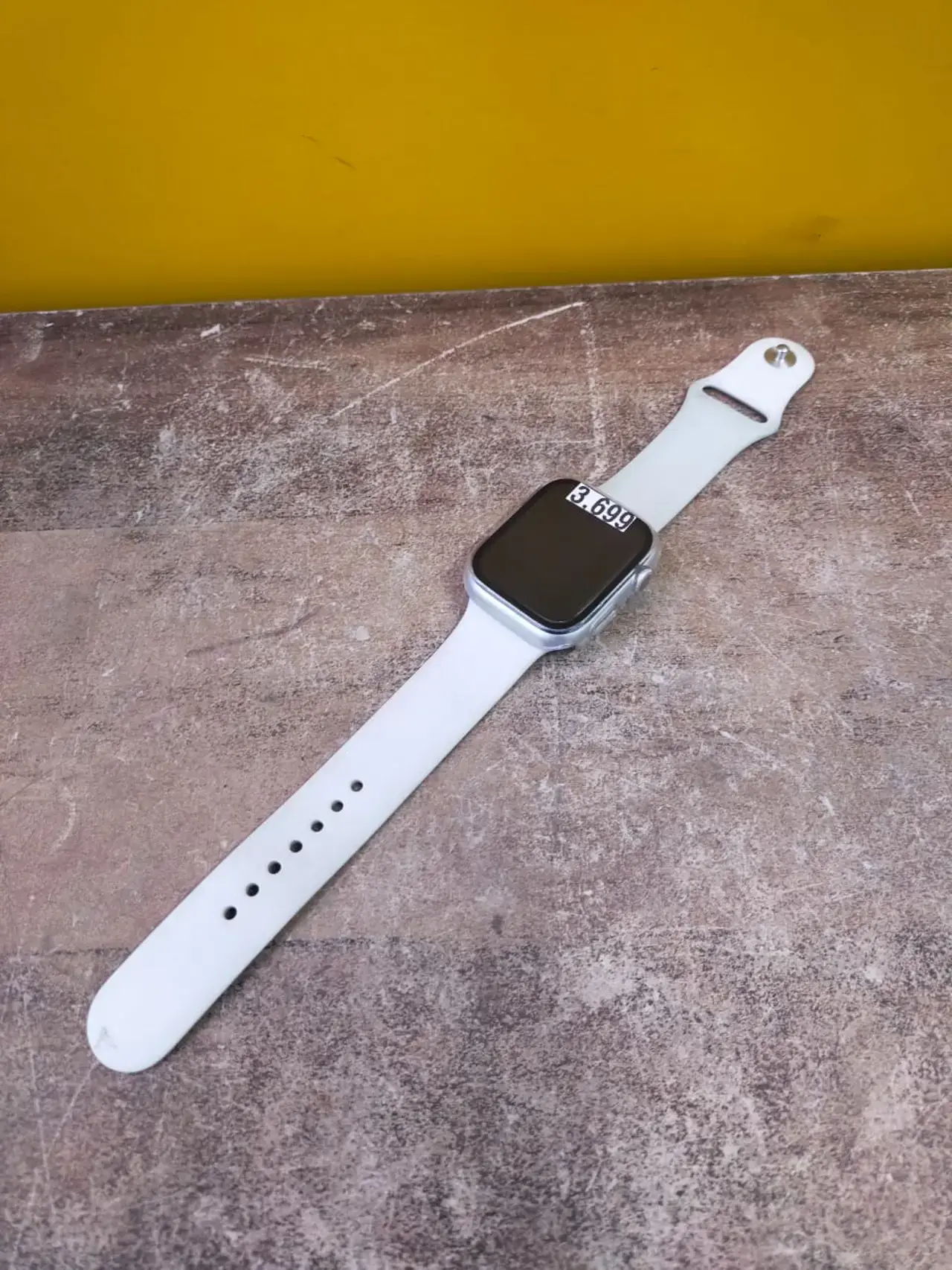 Apple Watch Series 8 Gps + Cellular 45Mm Aluminum Silver Case + White Strap - Thumbnail 2