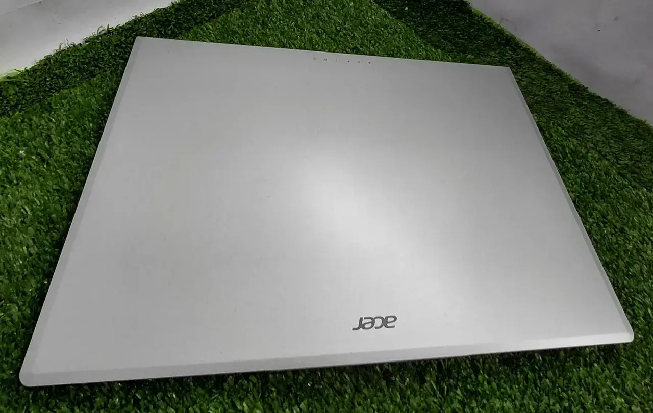 Acer Aspire Al14-31P Laptop - Thumbnail 2