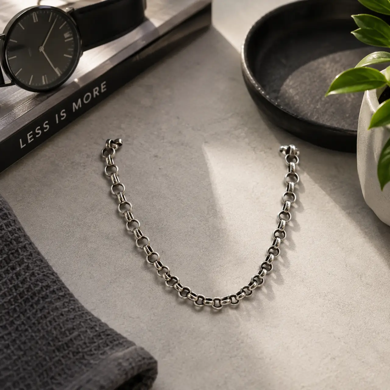 Silver Chain - Thumbnail 1