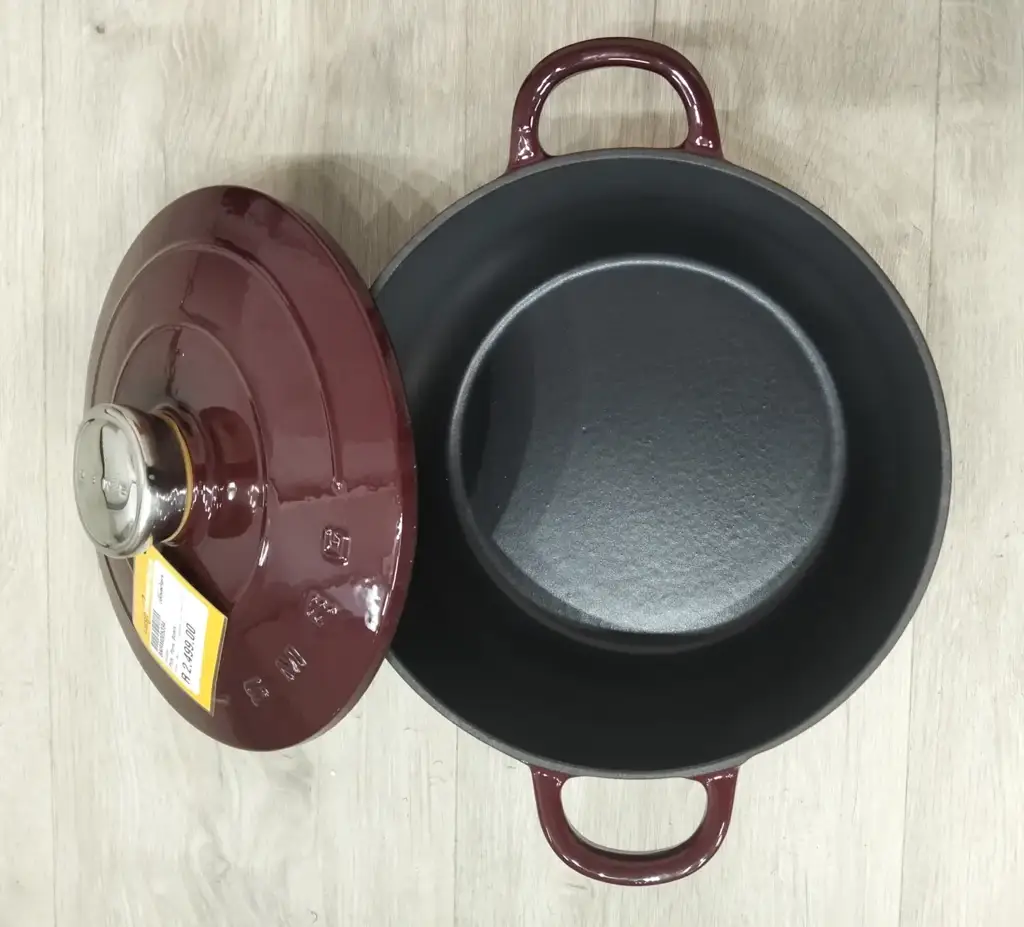 Smeg Cast Iron Casserole 24Cm-9.4 - View 2