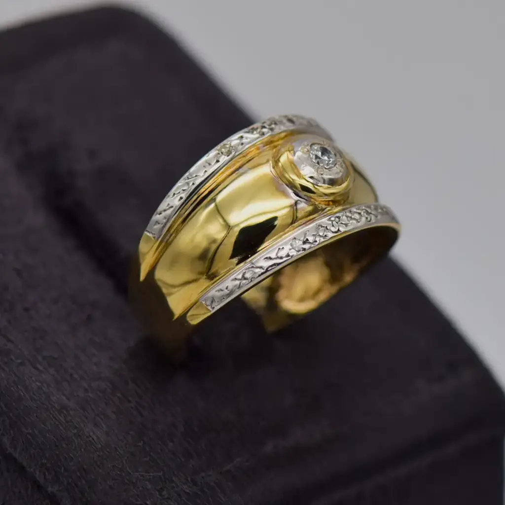 9ct Yellow Gold Dress Ring - View 2