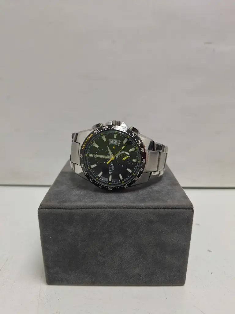 Titan Men's Watch | Model: 9211Sda | - View 2