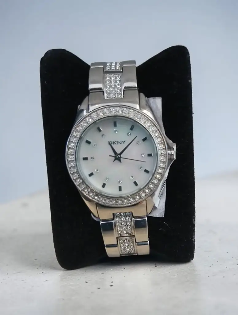 Dkny Analogue Watch - View 3