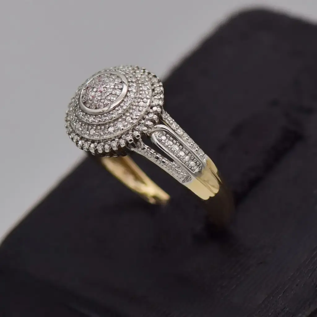 9ct Yellow Gold Cluster Ring - View 3
