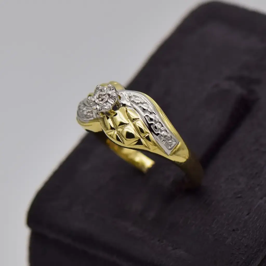 9Ct Yellow Gold Engagement Ring - View 3