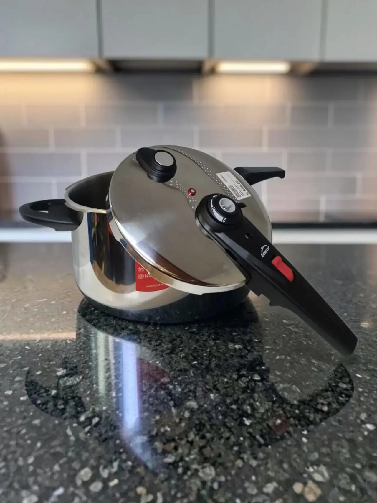 Lacor - 6L Master Pressure Cooker(Like New) - Thumbnail 2