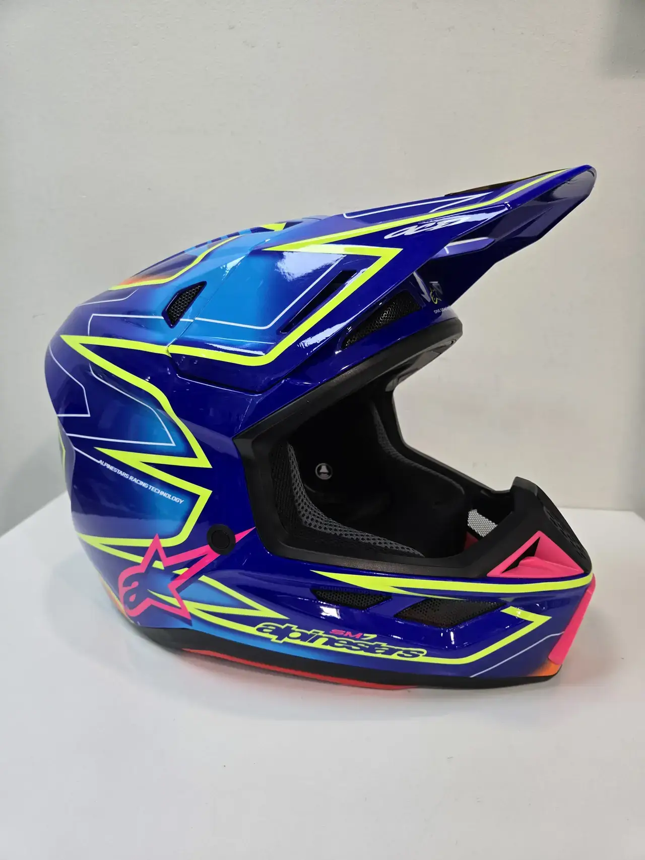 Alpinestars Supertech M7 Cast Helmet - Thumbnail 1