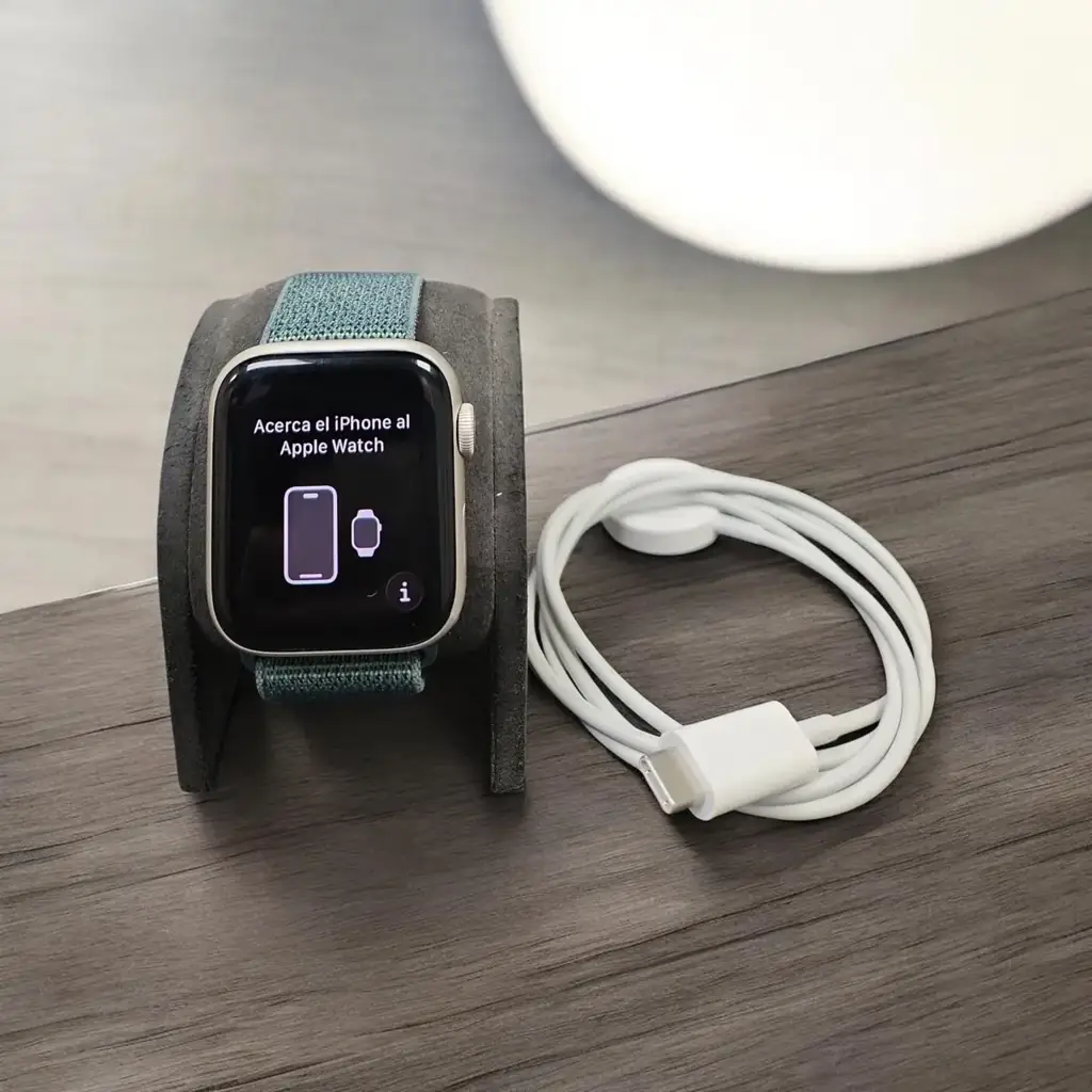 Apple Watch Series Se - View 2