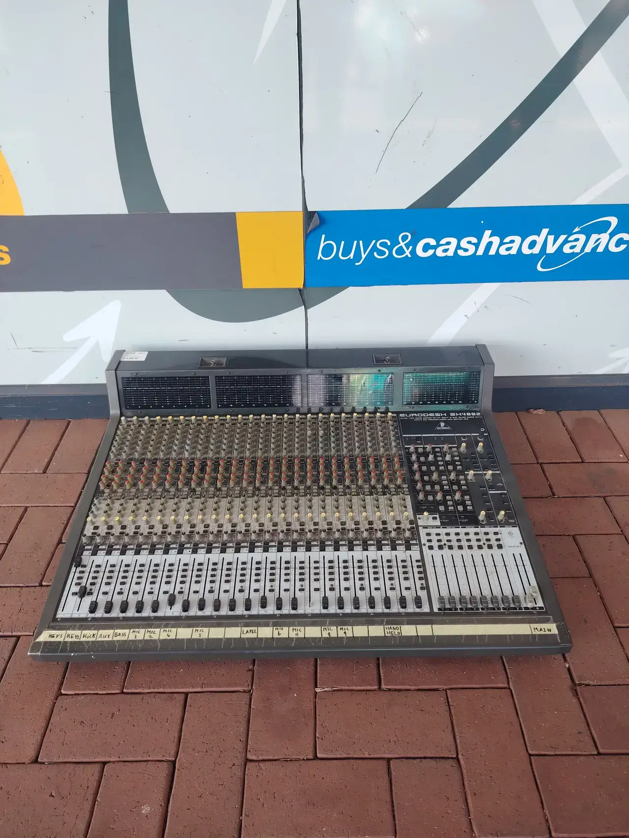 Behringer Eurodesk | Sx4882 - Thumbnail 1