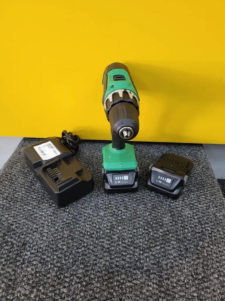 Hikoki 18V Cordless Hammer Drill Set - View 2